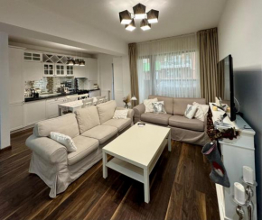 Central Luxury Apartment - Private parking - Self check in - Bujorului Residence
